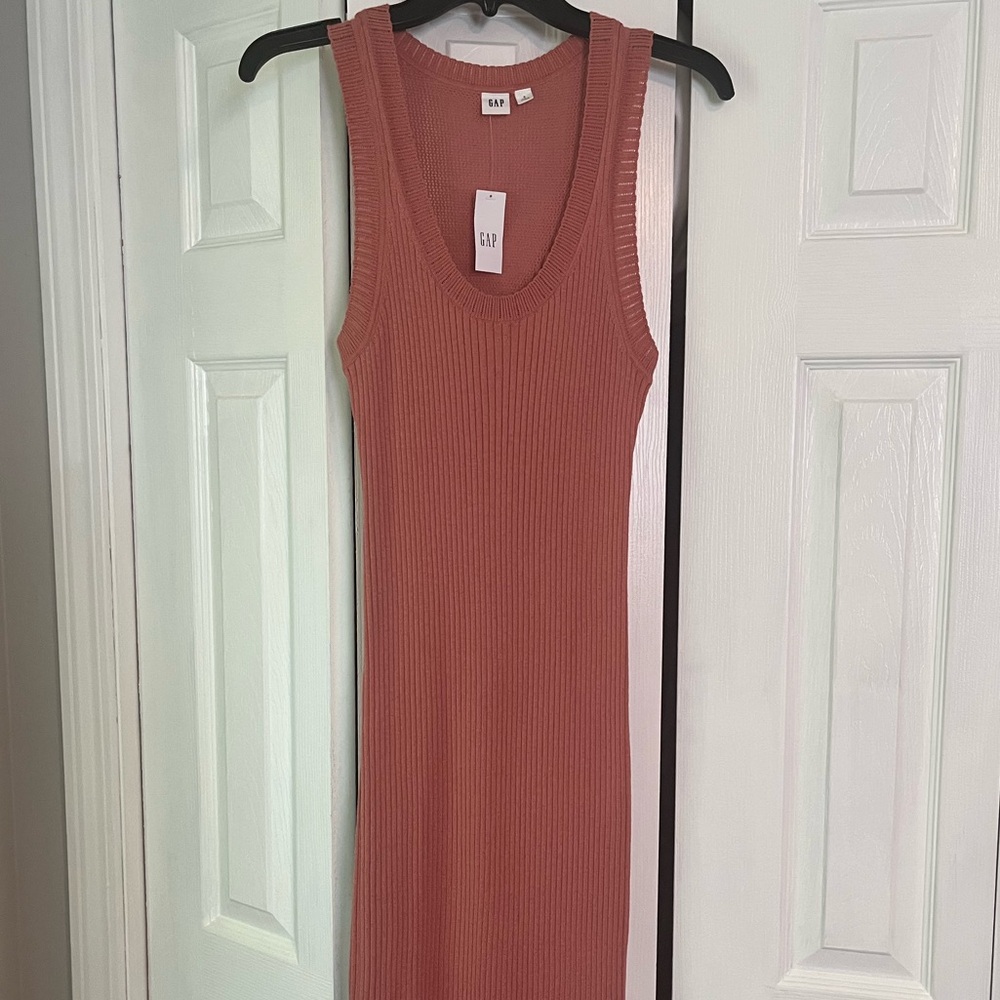 Gap sleeveless midi sweater dress